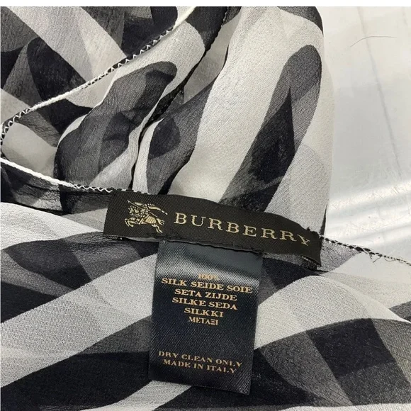 Burberry Accessories Burberry Whiteblack Silk Vintage Scarfcoa